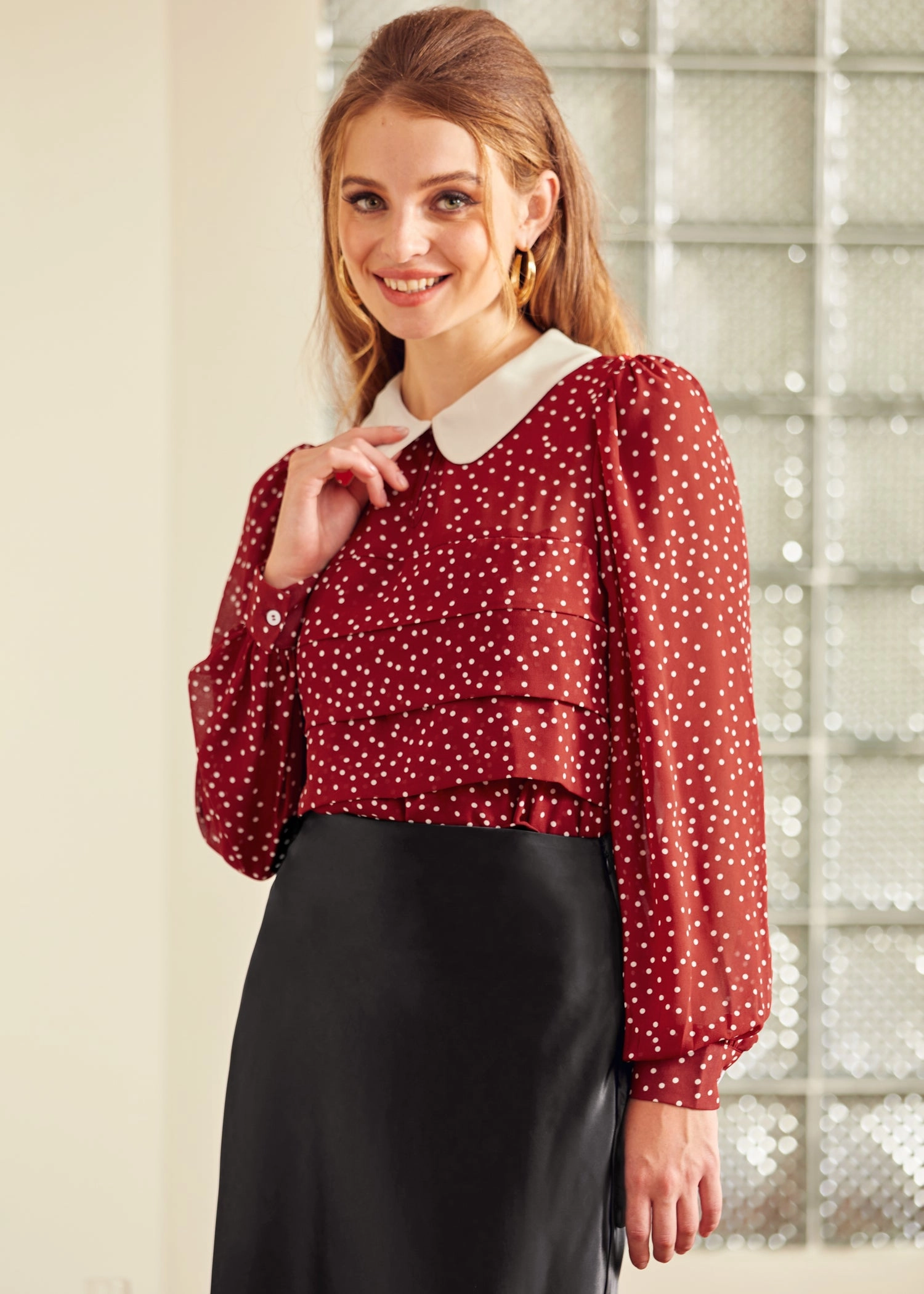 Essence of Every Era Pan Collar Blouse