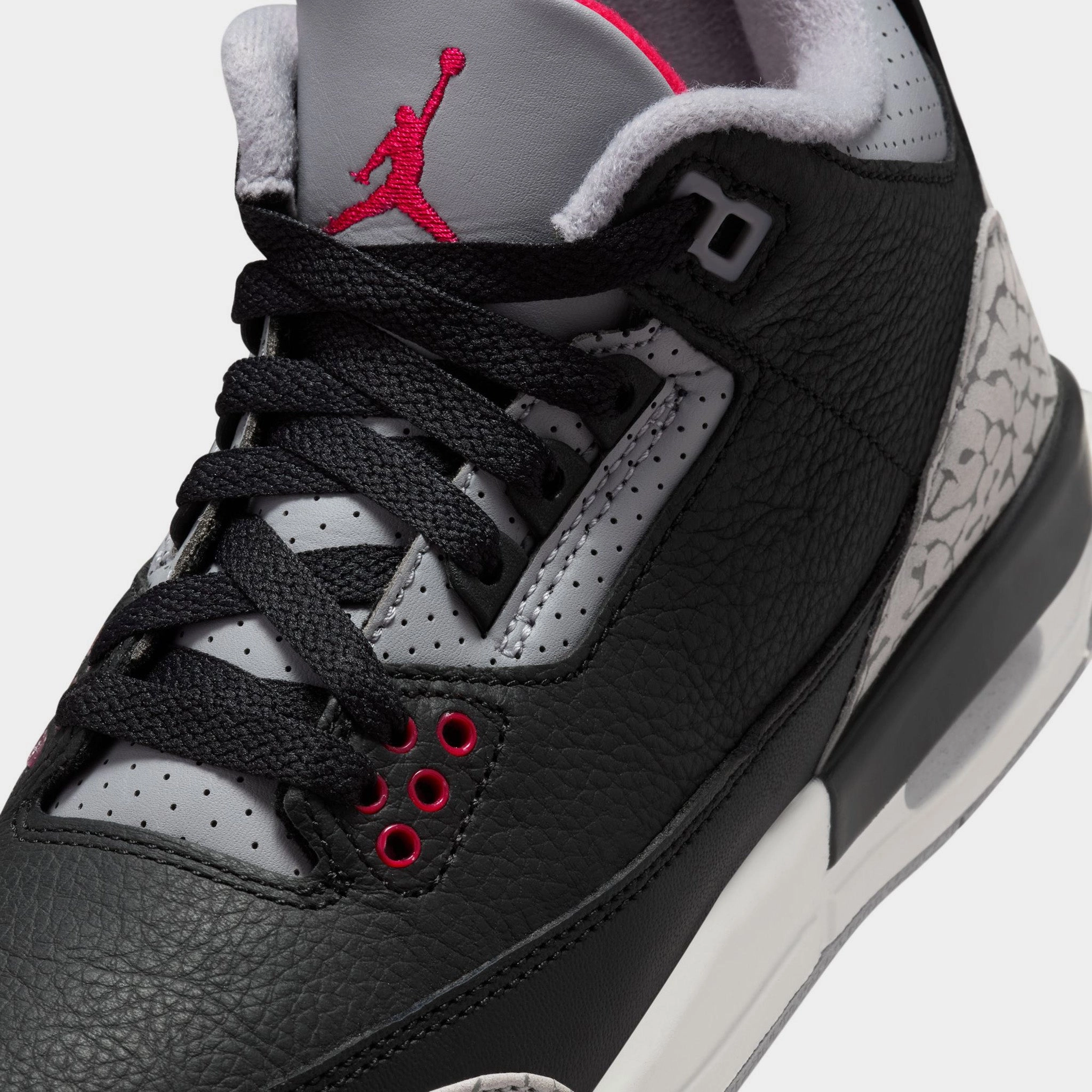 Jordan 3 Retro GS Black / Fire Red - Cement Grey