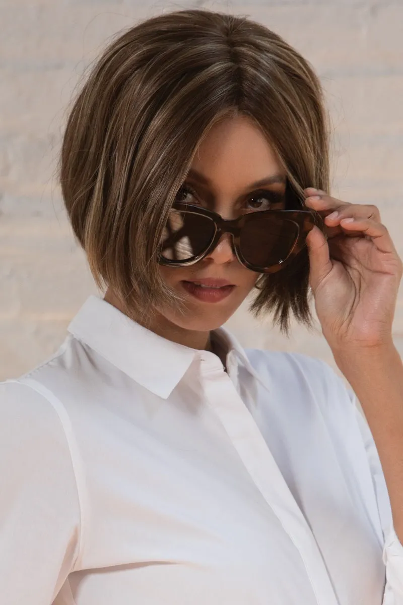 Sale - Estetica Wigs - Kennedy - Color: R12/26CH