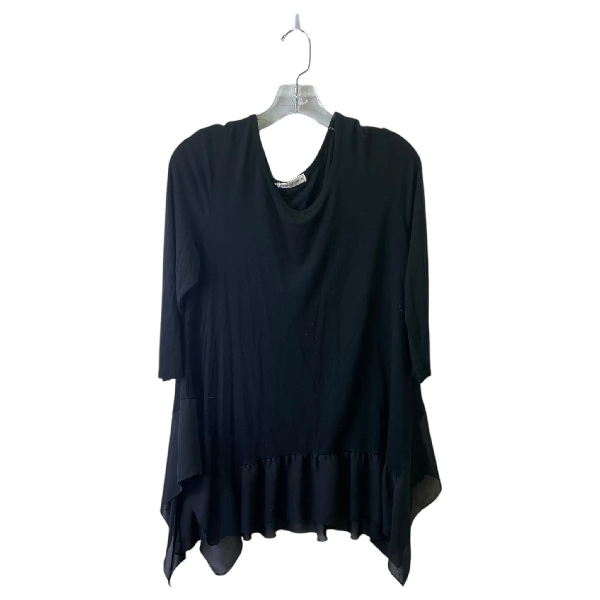 Top 3/4 Sleeve By Pebble And Stone In Black, Size:M