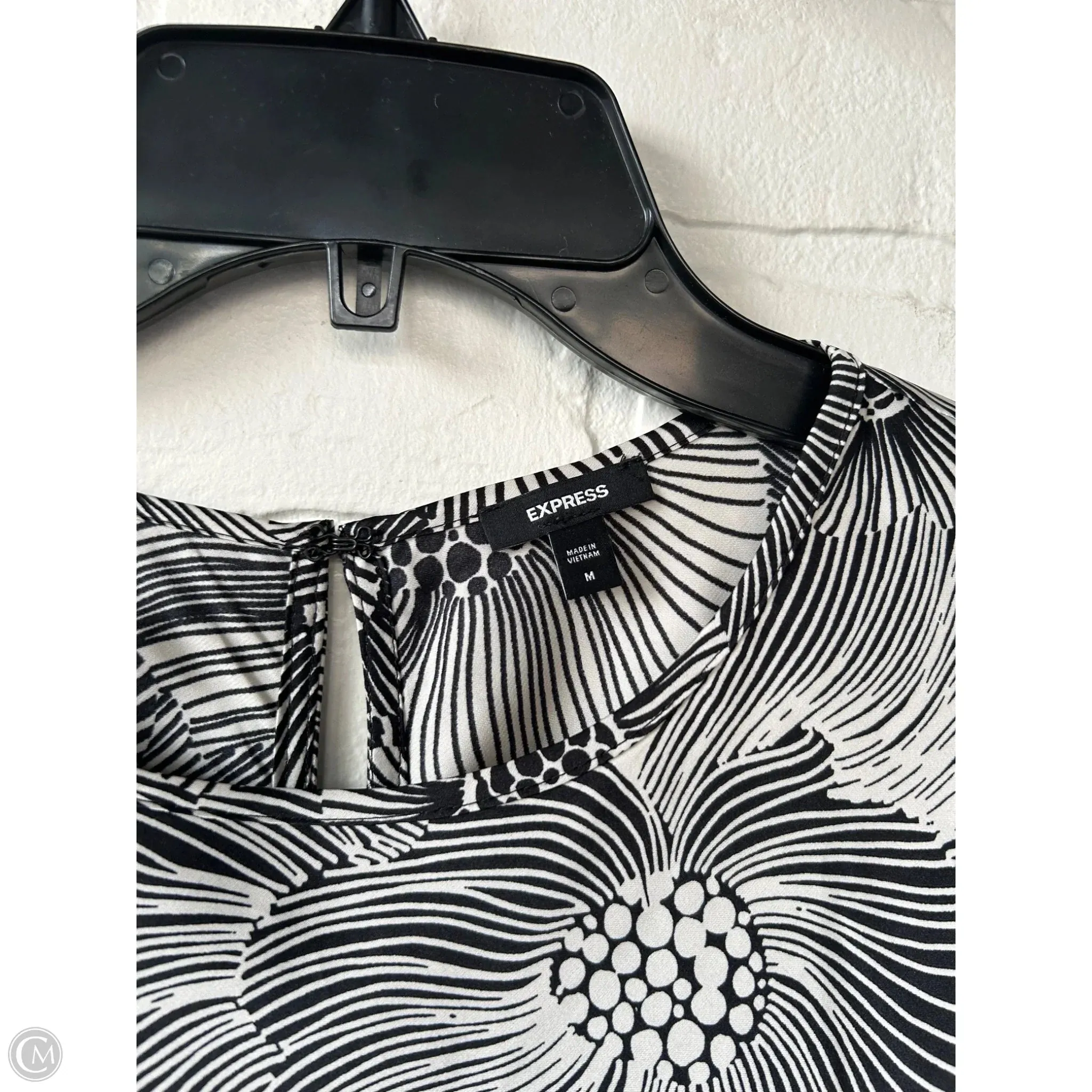 Top Sleeveless By Express In Black & White, Size: M